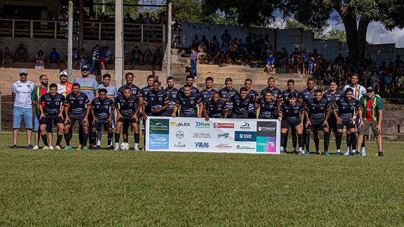 De virada, Gaiolas goleia e levanta a taça de campeão do interrmunicipal de Piracema